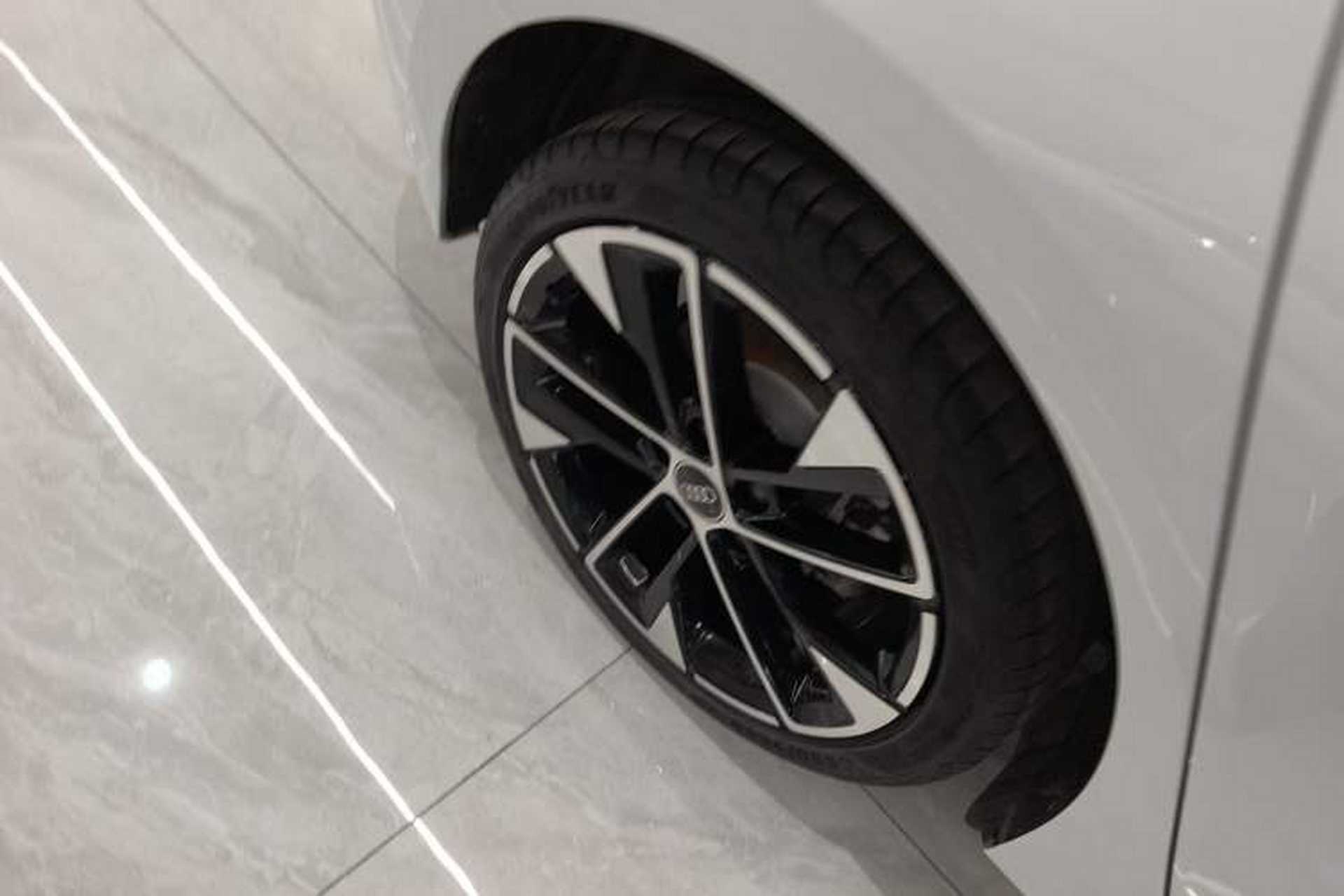Used Audi A3 2022 Sportback 35 TFSI Luxury Prestige Edition Right Rear Wheel Hub