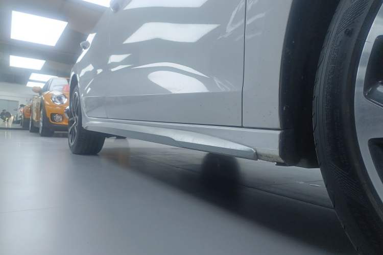 Used Audi A3 2022 A3L Limousine 35 TFSI Progressive Sport Edition Right Side Sill