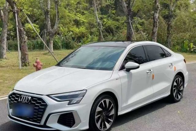 Audi A3 2022 A3L Limousine 35 TFSI Fashion Sport Model d’occasion