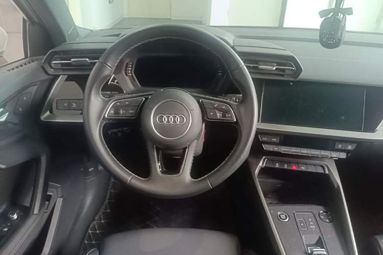 Used Audi A3 2022 Sportback 35 TFSI Fashionable Sports Model Steering Wheel