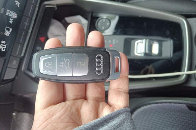 Used Audi A3 2022 Sportback 35 TFSI Ambition Sport Edition Vehicle Key
