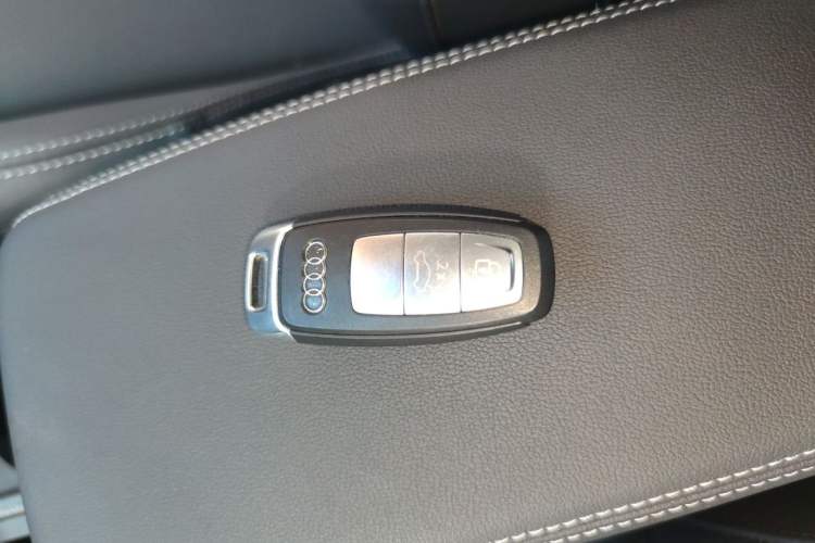 Used Audi A3 2022 A3L Limousine 35 TFSI Fashion Sport Model Vehicle Key