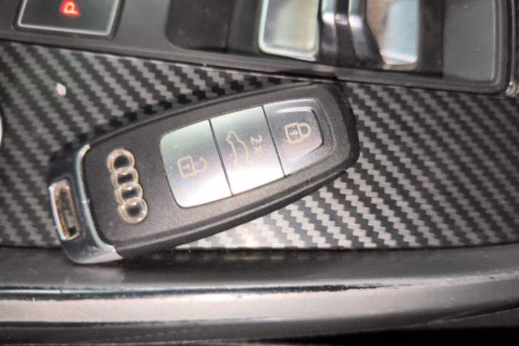 Used Audi A3 2022 Sportback 35 TFSI Fashionable Sports Model Vehicle Key