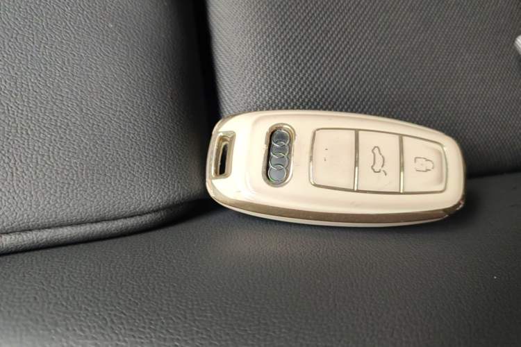 Used Audi A3 2022 A3L Limousine 35 TFSI Fashion Sport Model Vehicle Key
