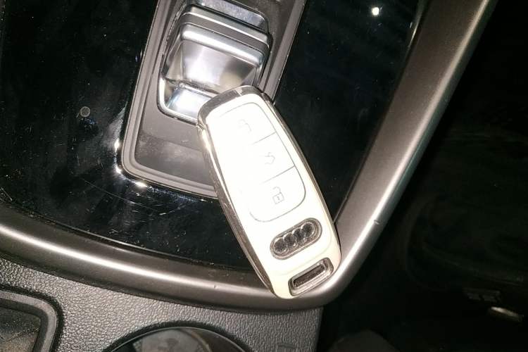 Used Audi A3 2022 Sportback 35 TFSI Fashionable Sports Model Vehicle Key
