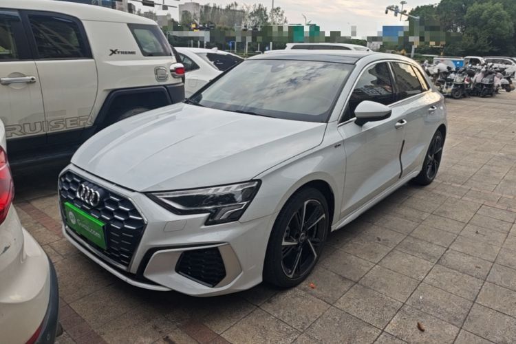 Used Audi A3 2022 Sportback 35 TFSI Fashionable Sports Model Guazi used car, China used car export, Used car for sale, Used Audi cars, Cheapest cars for sale