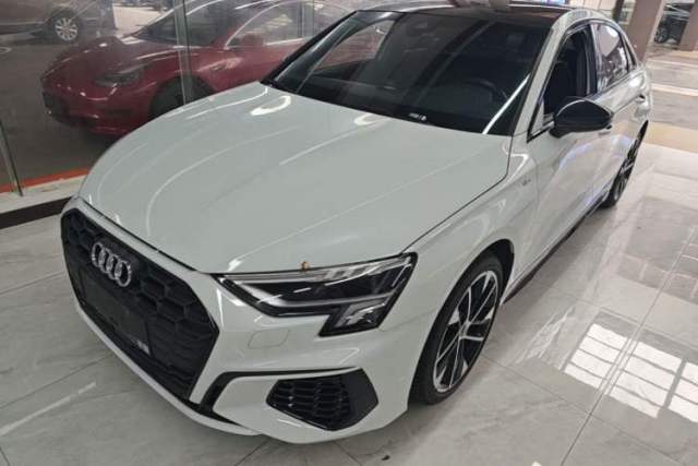 Ojetý Audi A3 2022 A3L Limousine 35 TFSI Fashion Sport Model