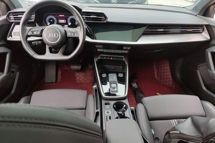 Used Audi A3 2023 Restyled A3L Limousine 35 TFSI Fashion Sport Edition Center Console
