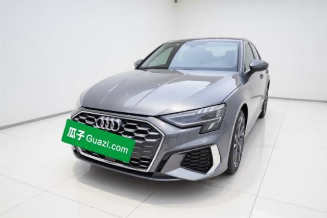 Ojetý Audi A3 2023 Updated Sportback 35 TFSI Stylish Sports Type