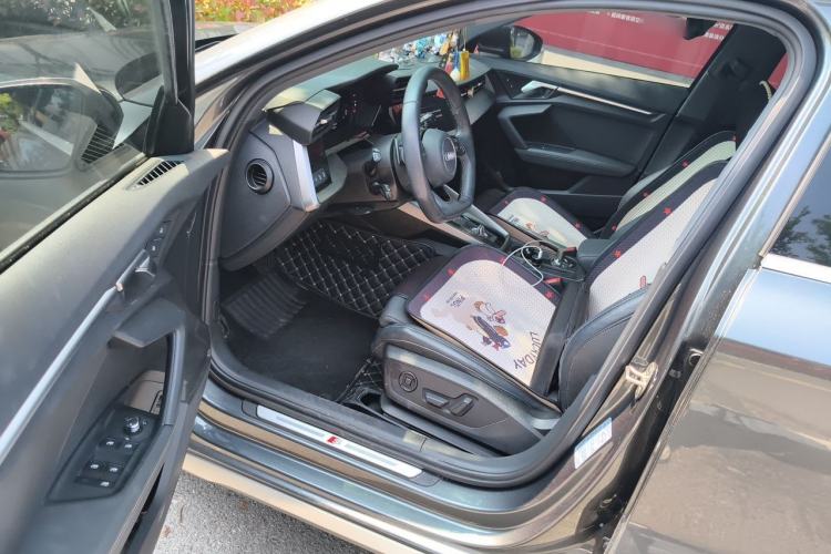 Used Audi A3 2023 A3L Limousine 35 TFSI Fashion Sport Model Driver Seat