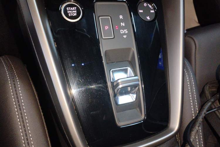 Used Audi A3 2023 Updated Sportback 35 TFSI Stylish Sports Type Gear Lever
