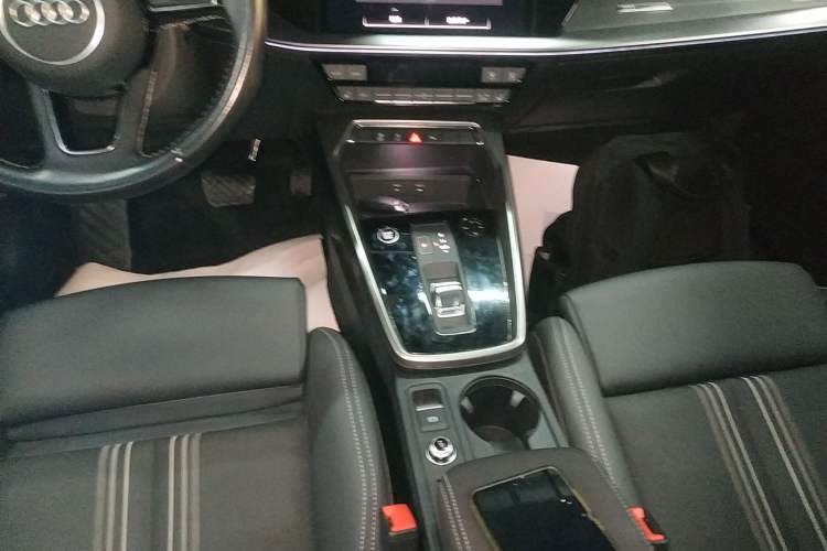 Used Audi A3 2023 Restyled A3L Limousine 35 TFSI Fashion Sport Edition Gear Lever