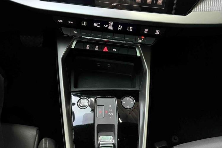 Used Audi A3 2023 Sportback 35 TFSI Fashionable Sports Model Interior 3