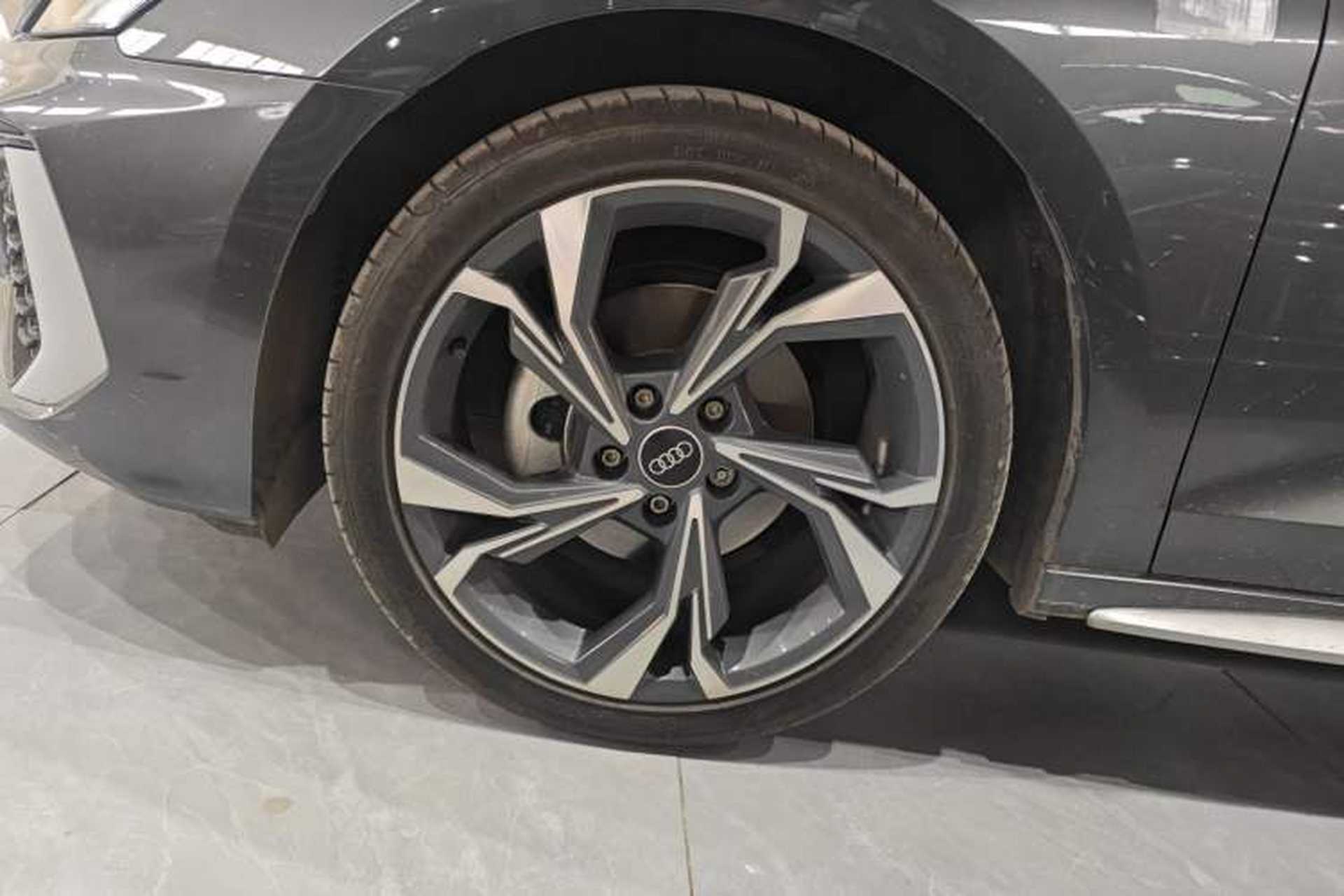Used Audi A3 2023 Updated Sportback 35 TFSI Luxury Sports Edition Left Front Wheel Hub