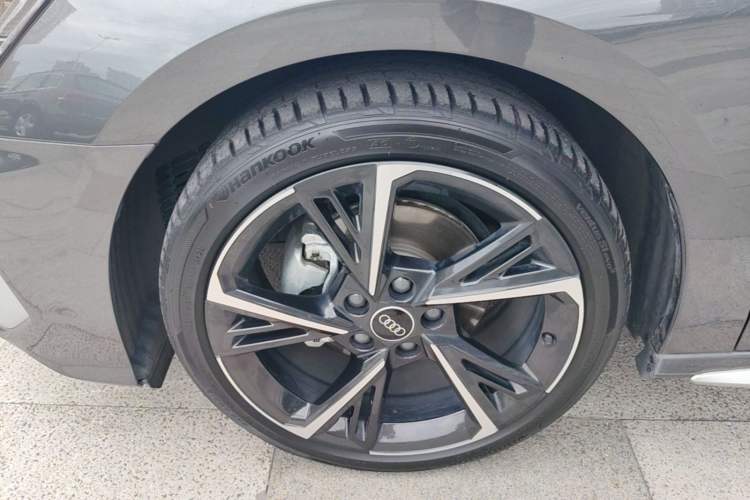 Used Audi A3 2023 Updated Sportback 35 TFSI Stylish Sports Type Left Front Wheel Hub