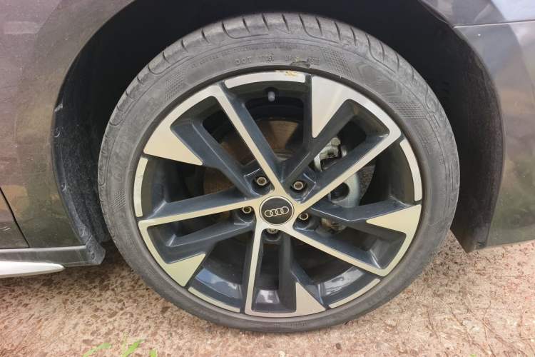 Used Audi A3 2023 Restyled A3L Limousine 35 TFSI Fashion Sport Edition Right Front Wheel Hub