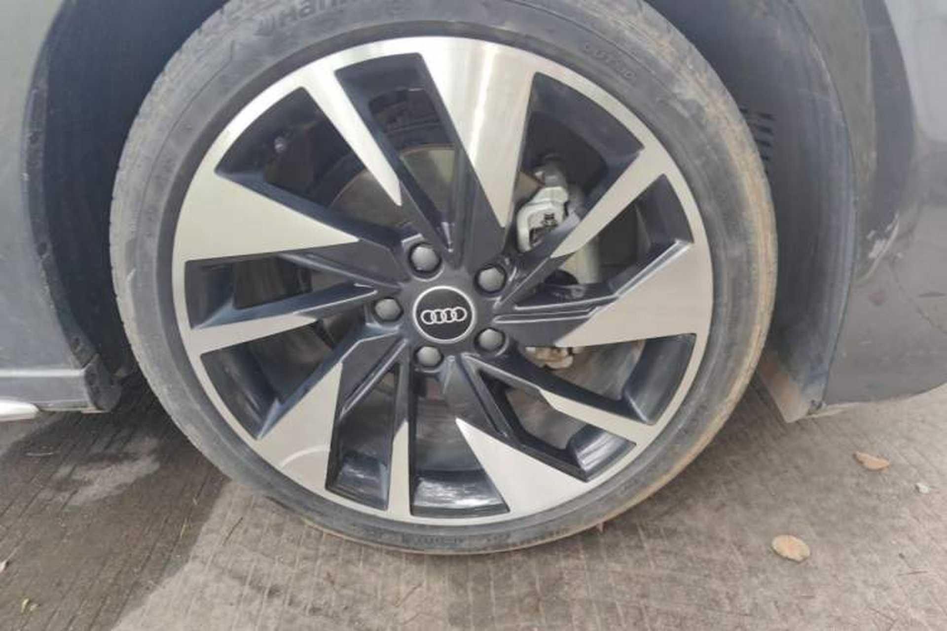 Used Audi A3 2023 Restyled A3L Limousine 35 TFSI Fashion Sport Edition Right Front Wheel Hub