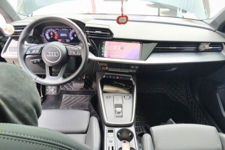 Used Audi A3 2023 Restyled A3L Limousine 35 TFSI Fashion Sport Edition Center Console
