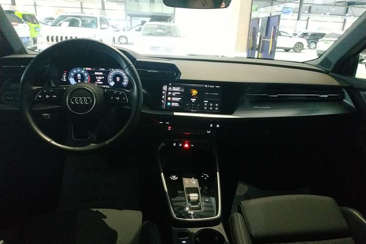 Used Audi A3 2023 Restyled A3L Limousine 35 TFSI Fashionable and Elegant Version Center Console