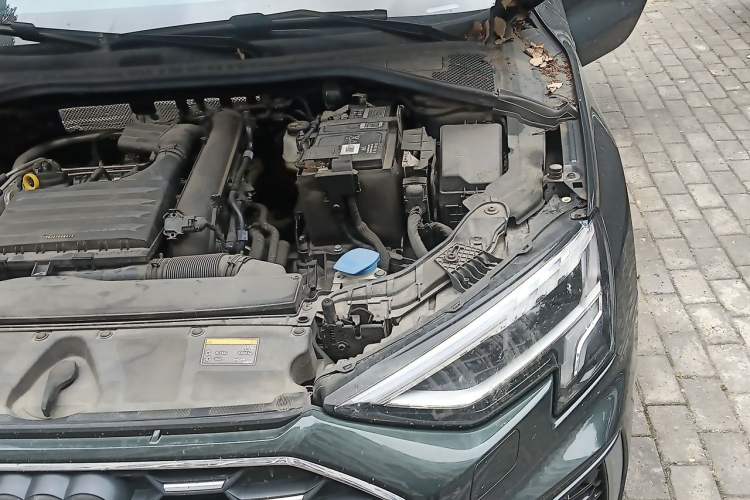 Used Audi A3 2023 A3L Limousine 35 TFSI Luxury Sport Edition Engine Bay Left