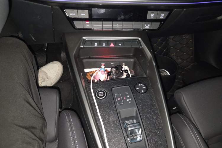 Used Audi A3 2023 Restyled A3L Limousine 35 TFSI Fashion Sport Edition Gear Lever