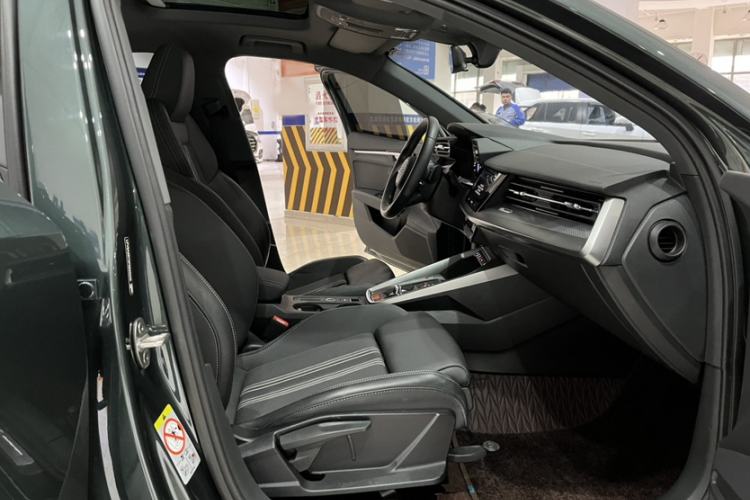 Used Audi A3 2023 Restyled A3L Limousine 35 TFSI Fashion Sport Edition Interior 9