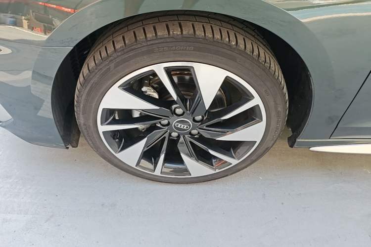 Used Audi A3 2023 Restyled A3L Limousine 35 TFSI Fashion Sport Edition Left Front Wheel Hub