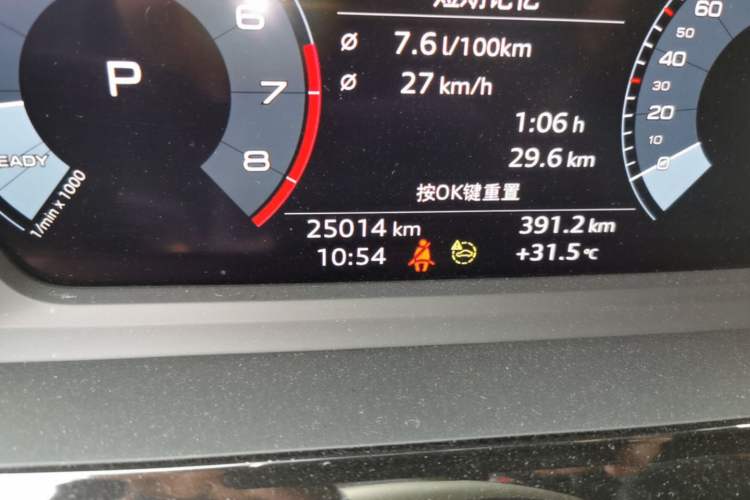 Used Audi A3 2023 Sportback 35 TFSI Fashionable Sports Model Odometer Close Up