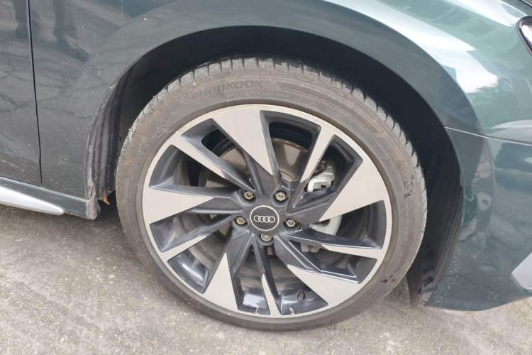 Used Audi A3 2023 Restyled A3L Limousine 35 TFSI Fashion Sport Edition Right Front Wheel Hub