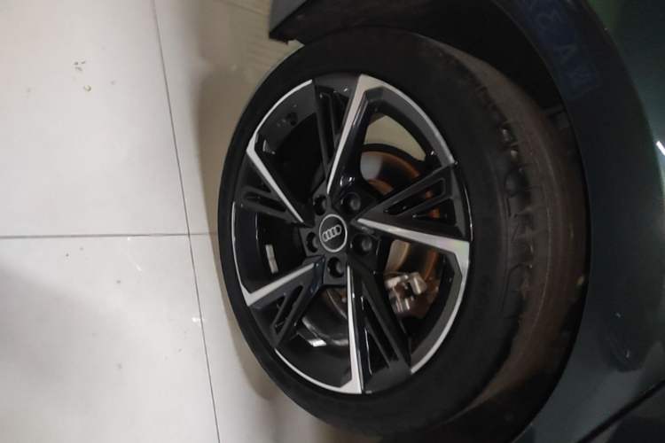 Used Audi A3 2023 Updated Sportback 35 TFSI Stylish Sports Type Right Rear Wheel Hub