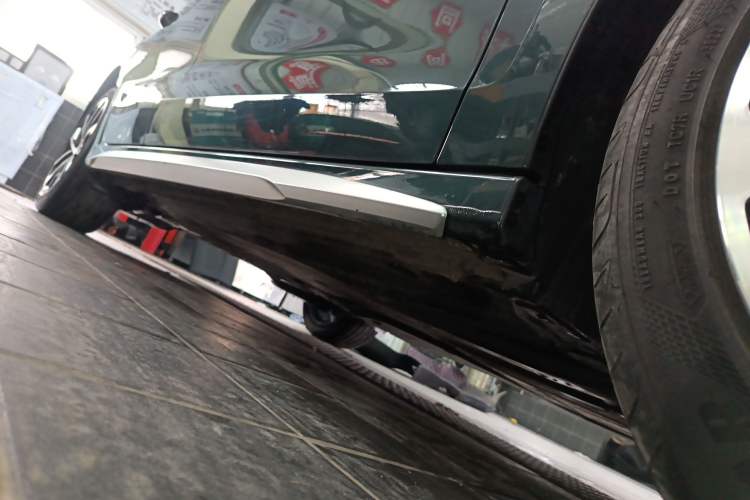 Used Audi A3 2023 Sportback 35 TFSI Ambition Sport Edition Right Side Sill