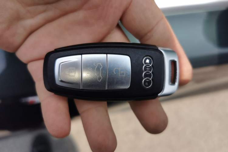Used Audi A3 2023 Sportback 35 TFSI Fashionable Sports Model Vehicle Key