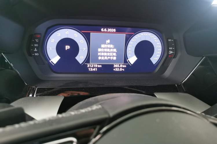 Used Audi A3 2023 Sportback 35 TFSI Fashionable Sports Model Odometer Close Up