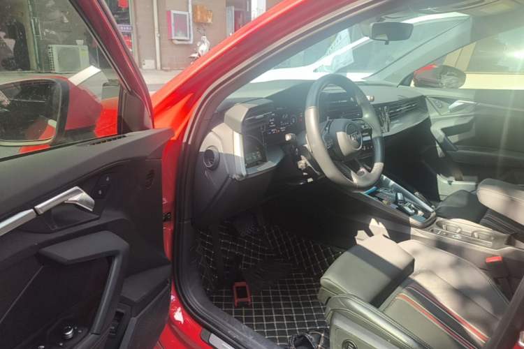 Used Audi A3 2023 Sportback 35 TFSI Fashionable Sports Model Driver Seat