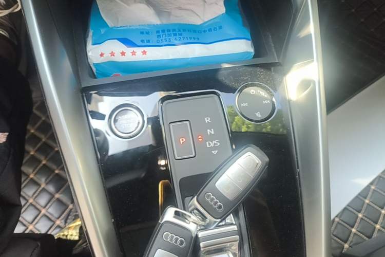 Used Audi A3 2023 Sportback 35 TFSI Fashionable Sports Model Gear Lever