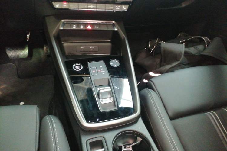 Used Audi A3 2023 Restyled A3L Limousine 35 TFSI Fashion Sport Edition Gear Lever