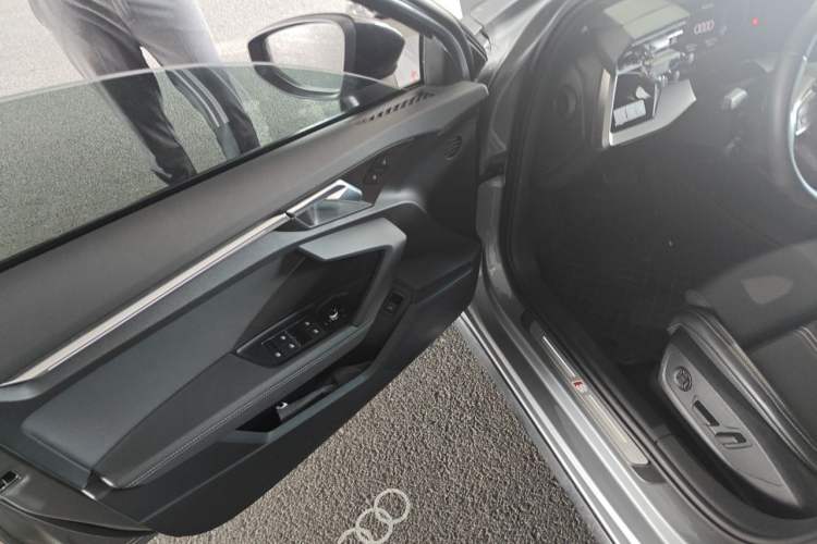 Used Audi A3 2023 Sportback 35 TFSI Fashionable Sports Model Driver Seat