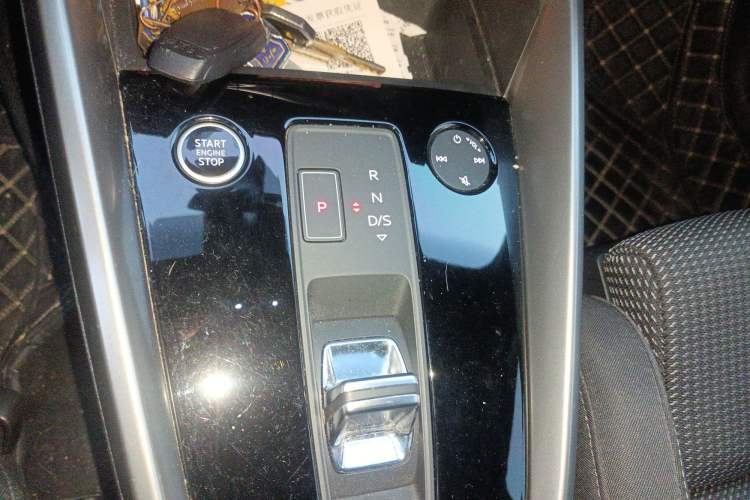Used Audi A3 2023 Restyled A3L Limousine 35 TFSI Ambition Sport Edition Gear Lever