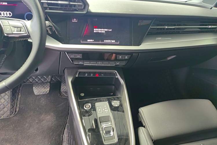 Used Audi A3 2023 A3L Limousine 35 TFSI Fashion Sport Model Audio And AC Panel