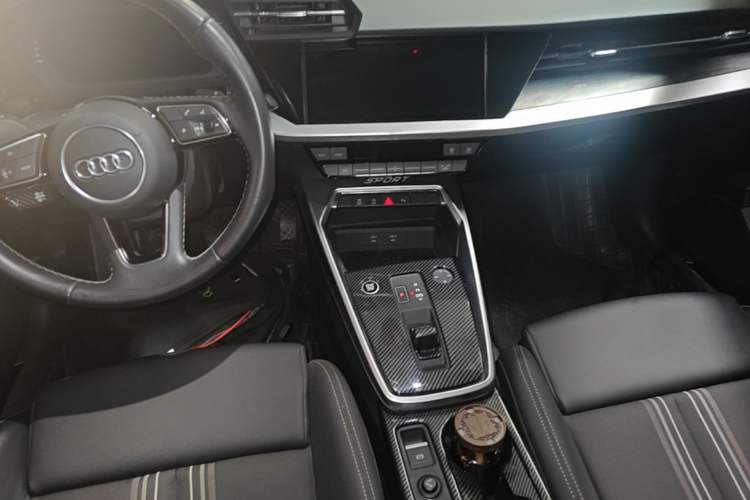 Used Audi A3 2023 Restyled A3L Limousine 35 TFSI Fashion Sport Edition Audio And AC Panel