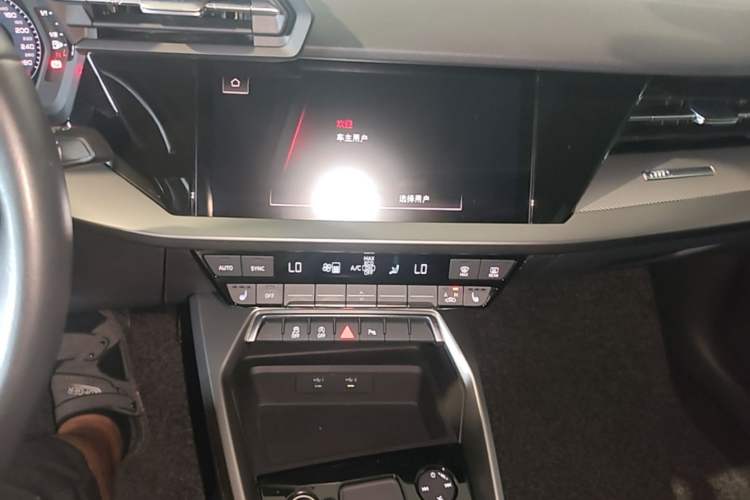 Used Audi A3 2023 A3L Limousine 35 TFSI Fashion Sport Model Audio And AC Panel