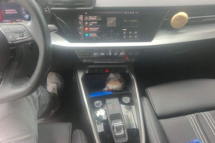 Used Audi A3 2023 Sportback 35 TFSI Fashionable Sports Model Audio And AC Panel