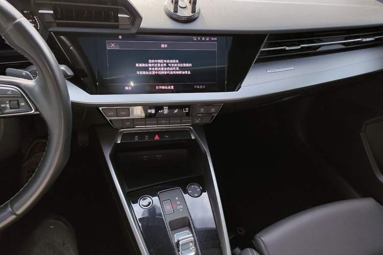 Used Audi A3 2023 Restyled A3L Limousine 35 TFSI Fashion Sport Edition Audio And AC Panel