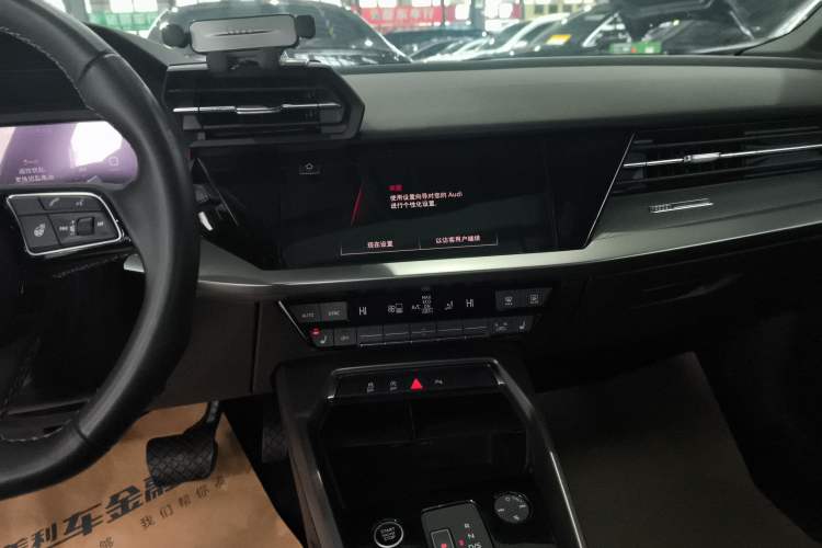 Used Audi A3 2023 Sportback 35 TFSI Fashionable Sports Model Audio And AC Panel
