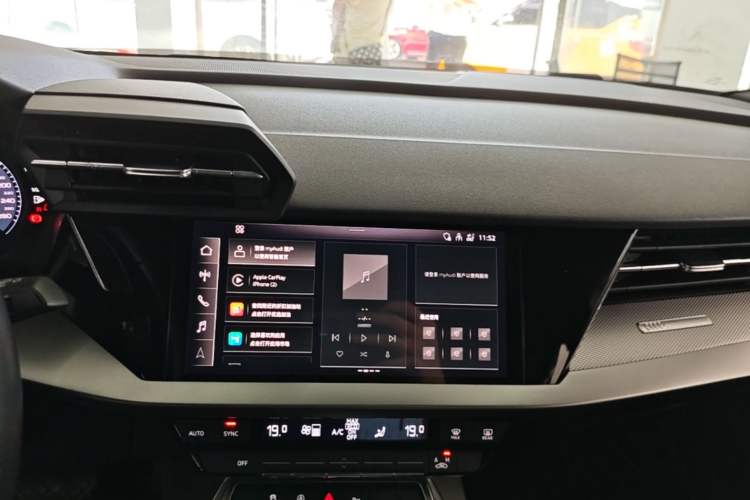 Used Audi A3 2023 Restyled A3L Limousine 35 TFSI Fashion Sport Edition Audio And AC Panel