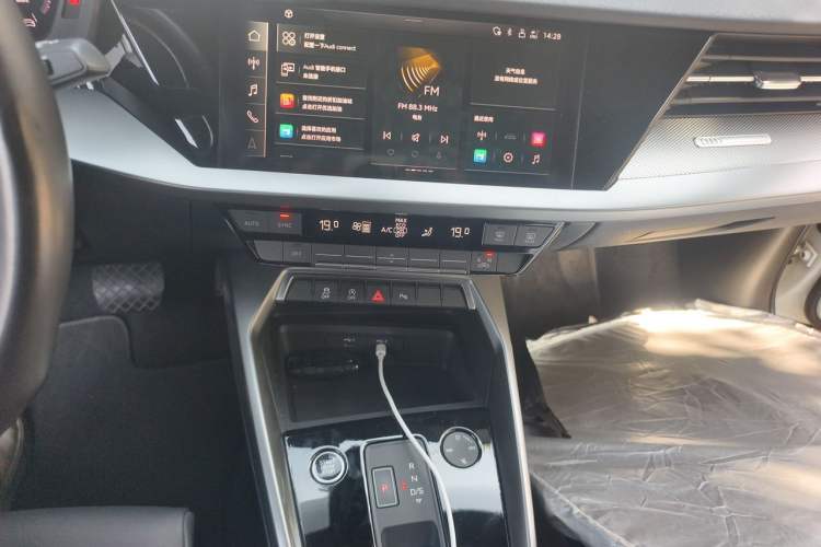 Used Audi A3 2023 Restyled A3L Limousine 35 TFSI Fashion Sport Edition Audio And AC Panel
