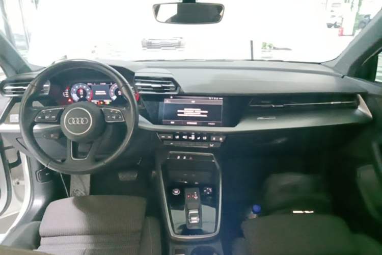 Used Audi A3 2023 Restyled A3L Limousine 35 TFSI Ambition Sport Edition Center Console