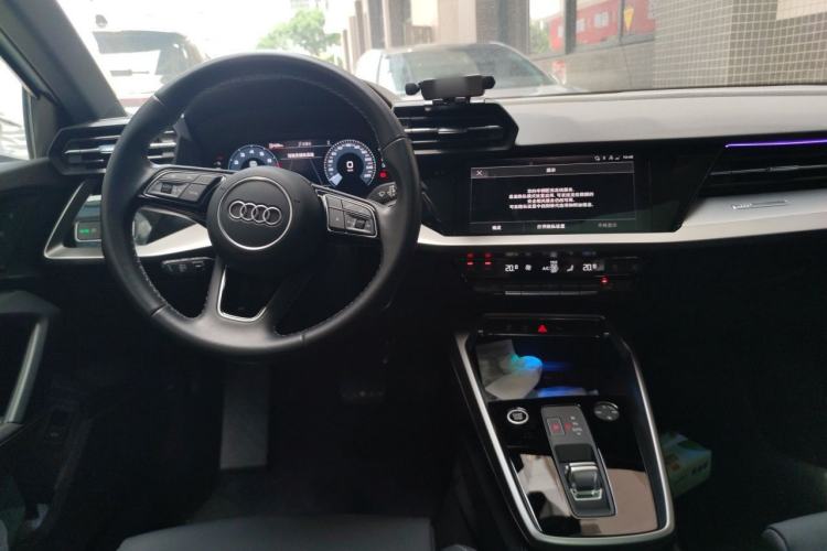 Used Audi A3 2023 Sportback 35 TFSI Fashionable Sports Model Center Console