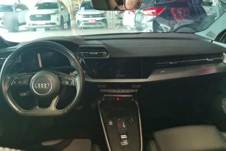 Used Audi A3 2023 Restyled A3L Limousine 35 TFSI Fashion Sport Edition Center Console