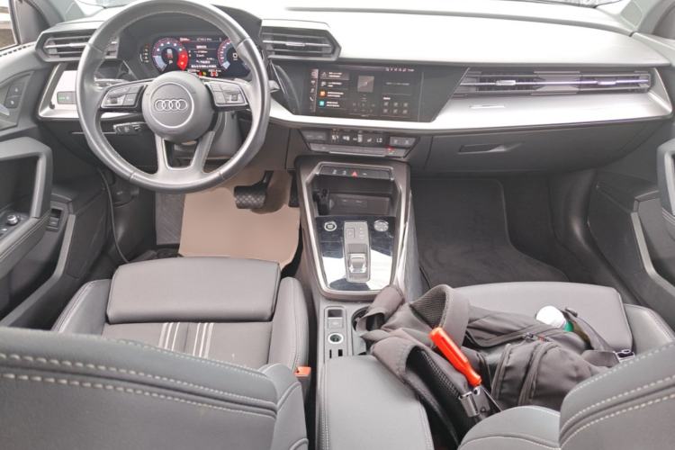 Used Audi A3 2023 Restyled A3L Limousine 35 TFSI Fashion Sport Edition Center Console
